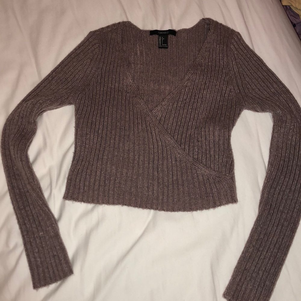Long sleeve crop top